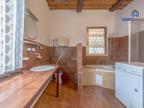 Prodaný dům 306 m², pozemek 851 m²