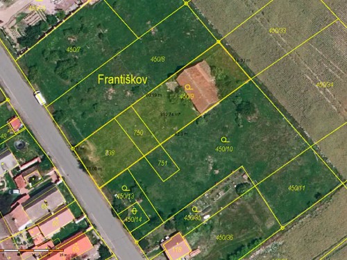 Prodej stavebního pozemku 984 m²