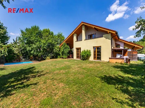 Prodaný dům 244 m², pozemek 1017 m²