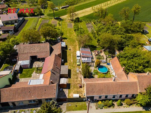 Prodej stavebního pozemku 992 m²