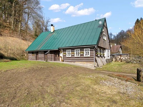 Prodej chalupy 270 m², pozemek 1746 m²