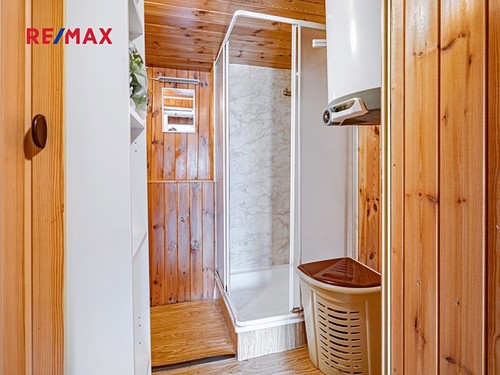 Prodaná chata 40 m², pozemek 398 m²