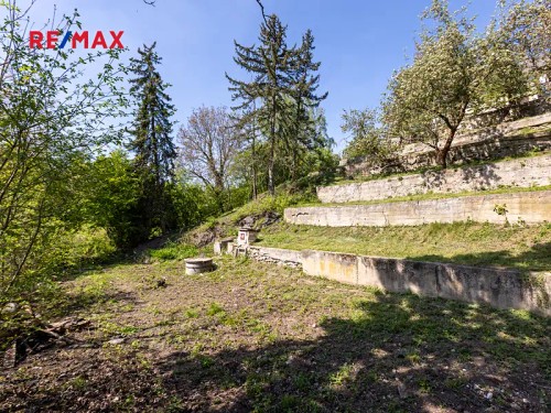 Prodej stavebního pozemku 1537 m²
