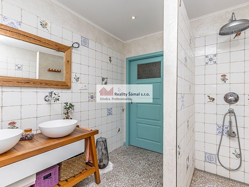 Prodaný dům 262 m², pozemek 895 m²