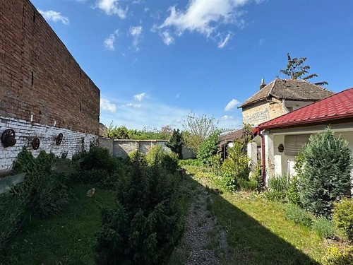 Prodaná chalupa 74 m², pozemek 379 m²