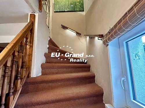 Prodaný dům 194 m², pozemek 898 m²