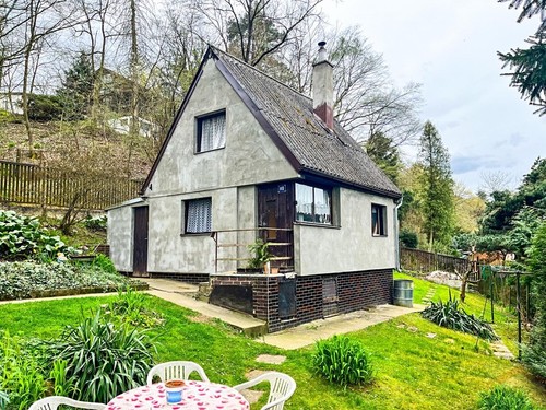 Prodaná chata 55 m², pozemek 398 m²