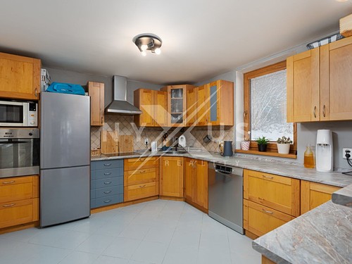 Prodaný dům 202 m², pozemek 2398 m²