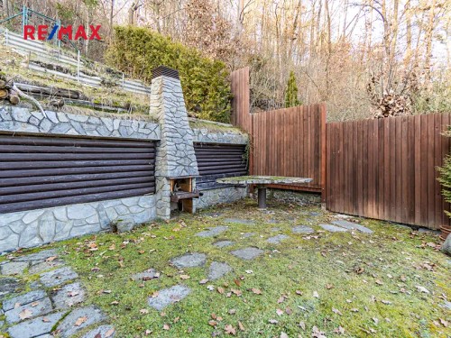 Prodaná chata 85 m², pozemek 381 m²