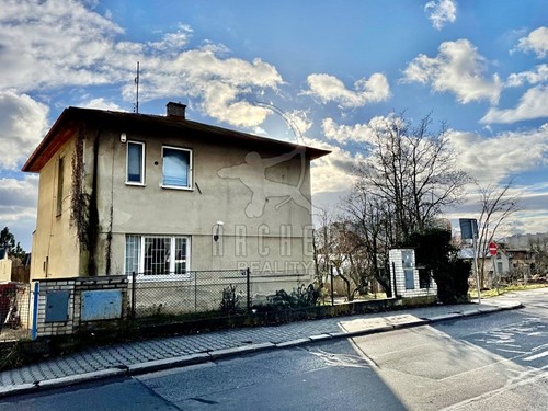 Prodaný dům 202 m², pozemek 594 m²