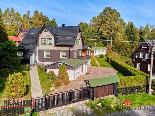 Prodaný dům 200 m², pozemek 2017 m²