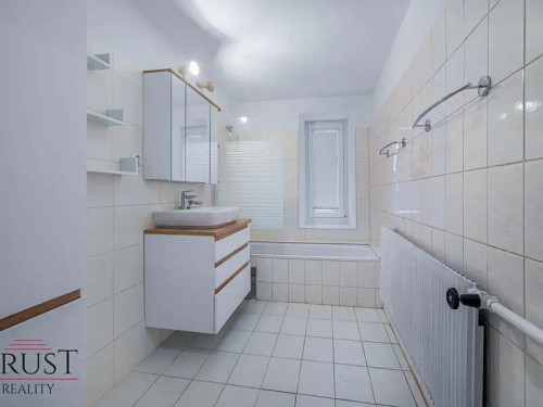 Prodej domu 444 m², pozemek 710 m²