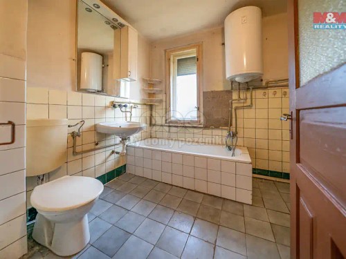 Prodaný dům 375 m², pozemek 1145 m²