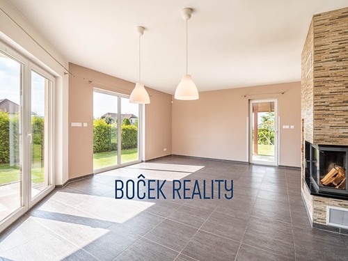Prodaný dům 205 m², pozemek 990 m²