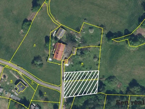 Prodej stavebního pozemku 1350 m²