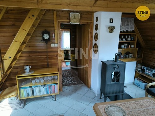 Prodaná chata 50 m², pozemek 376 m²