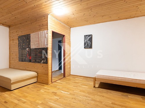Prodaný dům 720 m², pozemek 8279 m²