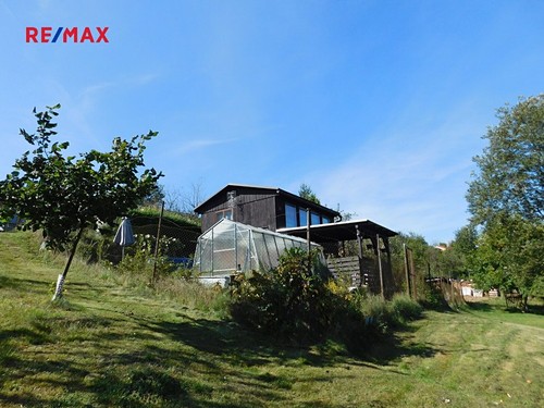 Prodaná chata 40 m², pozemek 357 m²