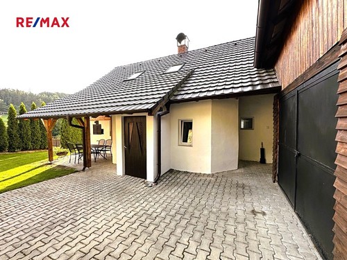 Prodaný dům 243 m², pozemek 943 m²
