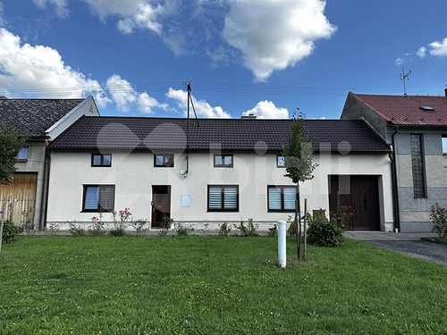 Prodaný dům 305 m², pozemek 2236 m²
