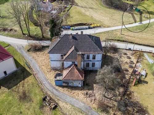 Prodej chalupy 617 m², pozemek 831 m²