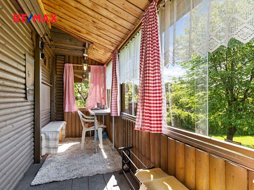 Prodaná chata 42 m², pozemek 689 m²