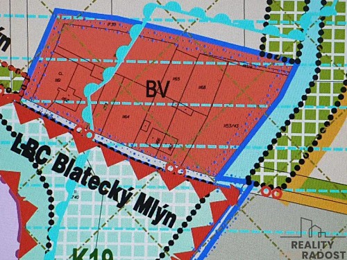 Prodej stavebního pozemku 1660 m²