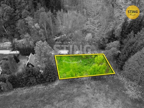 Prodej stavebního pozemku 913 m²