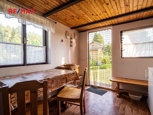 Prodaná chata 24 m², pozemek 384 m²