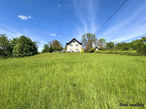 Prodej stavebního pozemku 1500 m²