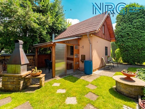 Prodaná chata 45 m², pozemek 330 m²