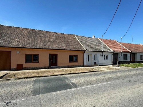 Prodaná chalupa 74 m², pozemek 379 m²
