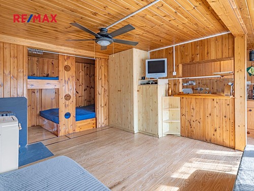 Prodaná chata 40 m², pozemek 398 m²
