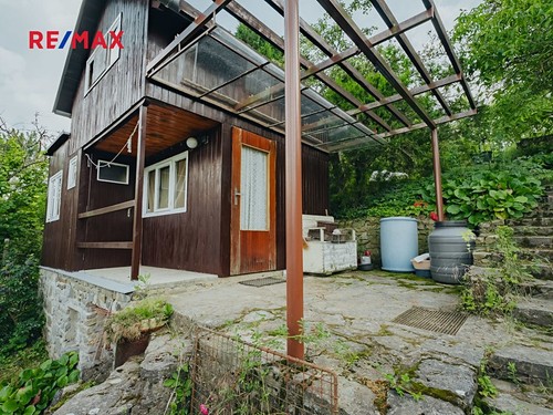 Prodaná chata 12 m², pozemek 702 m²