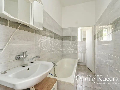 Prodej domu 400 m², pozemek 3549 m²