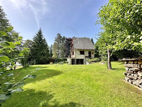 Prodaná chata 33 m², pozemek 1077 m²