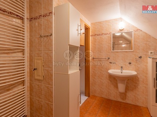 Prodaný dům 218 m², pozemek 1905 m²