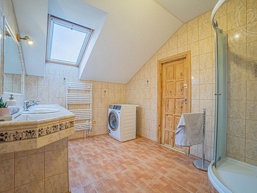 Prodaný dům 365 m², pozemek 2409 m²