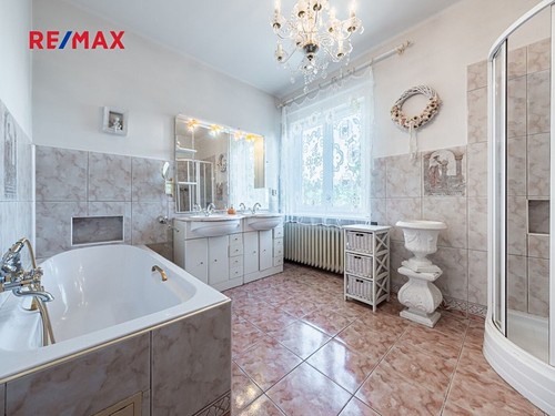 Prodaný dům 500 m², pozemek 1728 m²