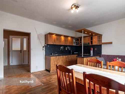 Prodaný dům 194 m², pozemek 950 m²