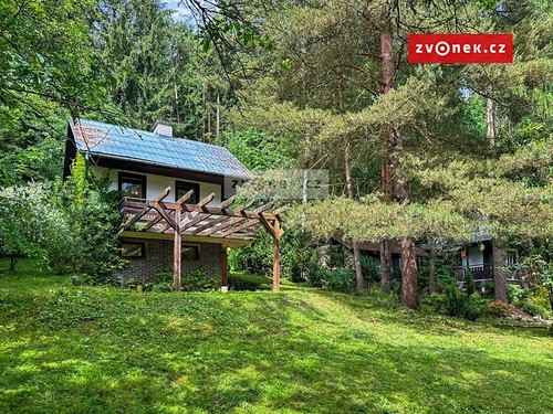 Prodaná chata 60 m², pozemek 654 m²