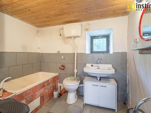 Prodaná chalupa 80 m², pozemek 923 m²