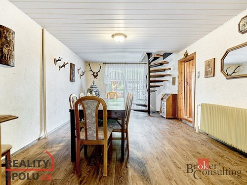 Prodaný dům 200 m², pozemek 2017 m²