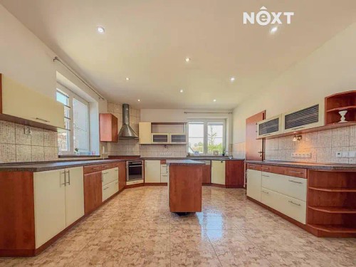 Prodej domu 247 m², pozemek 1339 m²