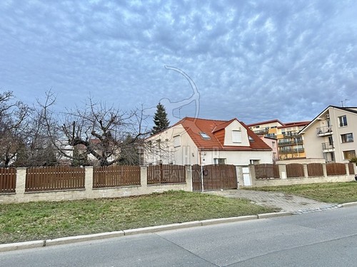 Prodaný dům 245 m², pozemek 1153 m²