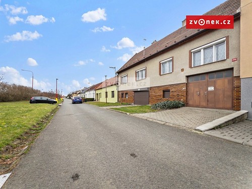 Prodaný dům 350 m², pozemek 869 m²