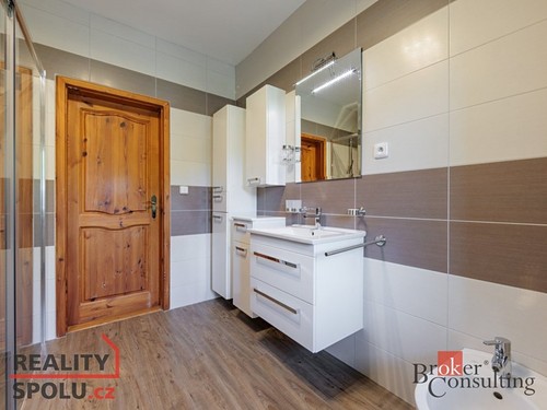 Prodaný dům 180 m², pozemek 2132 m²