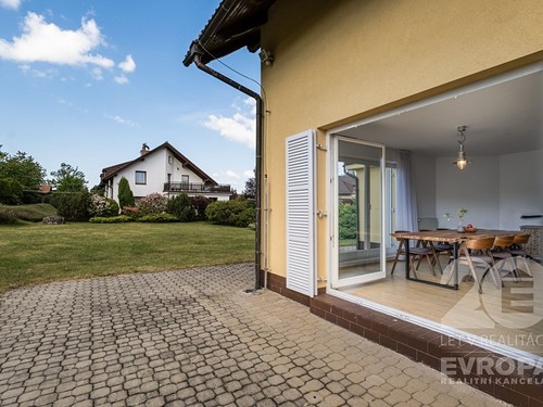 Prodaný dům 198 m², pozemek 1935 m²