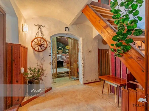 Prodej chalupy 275 m², pozemek 2210 m²