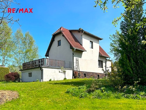 Prodaná chata 120 m², pozemek 953 m²